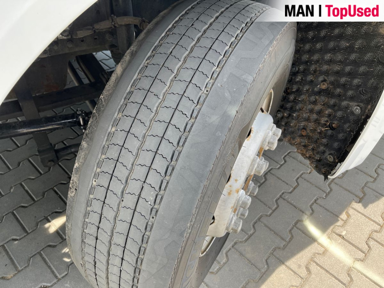 MAN TGX 18.510 4x2 BL SA - Nyergesvontató: 3 kép. MAN TGX 18.510 4x2 BL SA - Nyergesvontató: 3 kép.