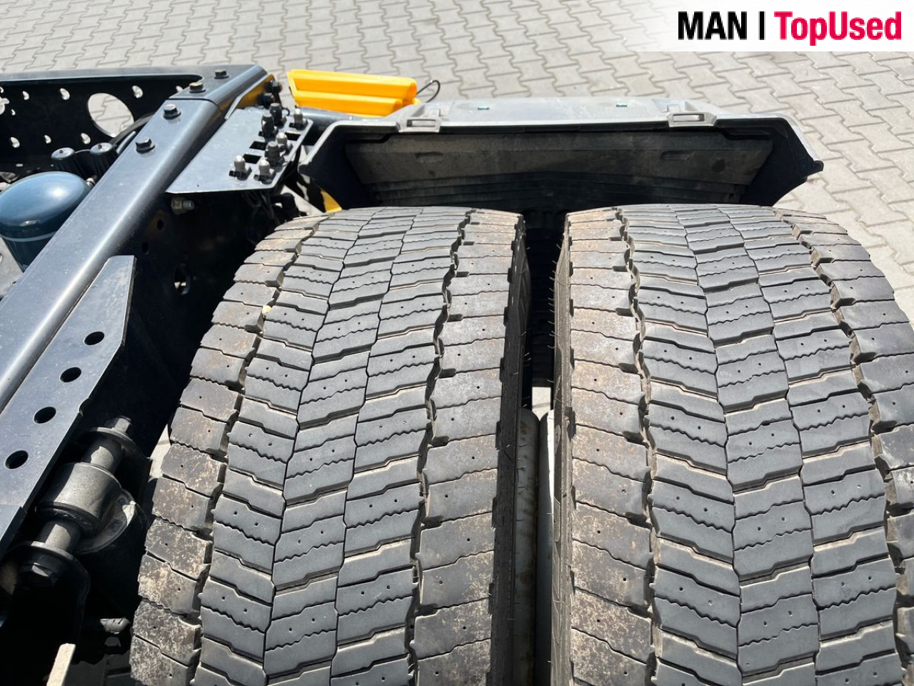 MAN TGX 18.510 4x2 BL SA - Nyergesvontató: 4 kép. MAN TGX 18.510 4x2 BL SA - Nyergesvontató: 4 kép.