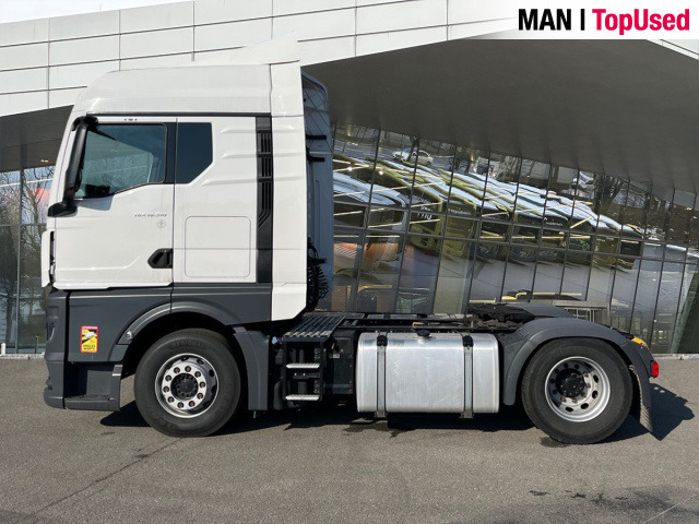 MAN TGX 18.510 4x2 BL SA Euro6 Retarder Klima ZV - Nyergesvontató: 2 kép. MAN TGX 18.510 4x2 BL SA Euro6 Retarder Klima ZV - Nyergesvontató: 2 kép.