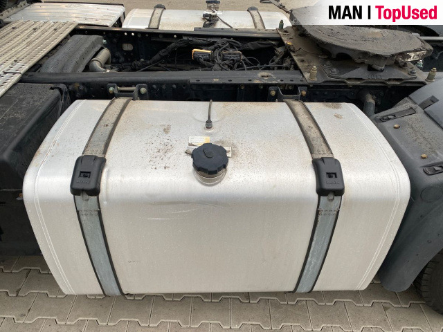 MAN TGX 18.510 4x2 BL SA Euro6 Retarder Klima ZV - Nyergesvontató: 5 kép. MAN TGX 18.510 4x2 BL SA Euro6 Retarder Klima ZV - Nyergesvontató: 5 kép.