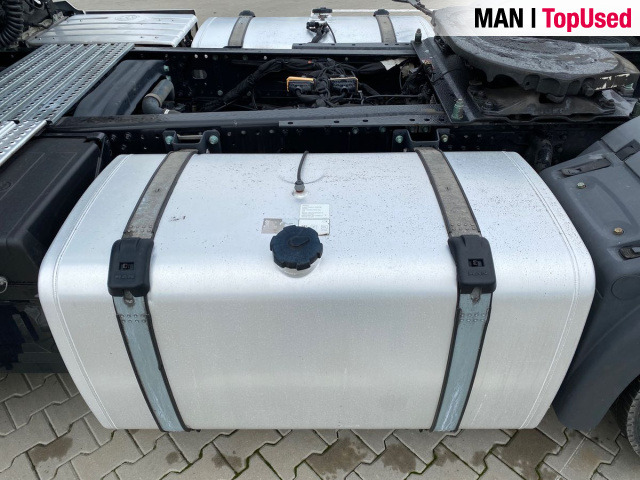 MAN TGX 18.510 4x2 BL SA Euro6 Retarder Klima ZV - Nyergesvontató: 5 kép. MAN TGX 18.510 4x2 BL SA Euro6 Retarder Klima ZV - Nyergesvontató: 5 kép.