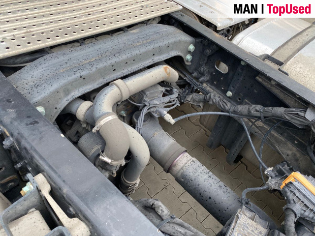 MAN TGX 18.510 4x2 BL SA Euro6 Retarder Klima ZV - Nyergesvontató: 4 kép. MAN TGX 18.510 4x2 BL SA Euro6 Retarder Klima ZV - Nyergesvontató: 4 kép.