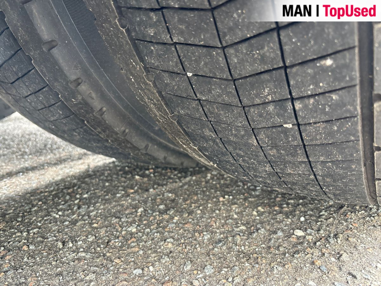 MAN TGX 18.510 4x2 LL SA Ultra *MM878472 Euro6 Klima - Nyergesvontató: 4 kép. MAN TGX 18.510 4x2 LL SA Ultra *MM878472 Euro6 Klima - Nyergesvontató: 4 kép.