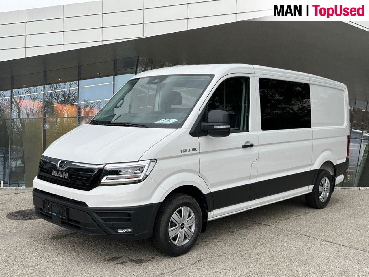 MAN TGE 3.180 4X2F SB - Furgon, Duplakabinos kisteherautó: 1 kép. MAN TGE 3.180 4X2F SB - Furgon, Duplakabinos kisteherautó: 1 kép.