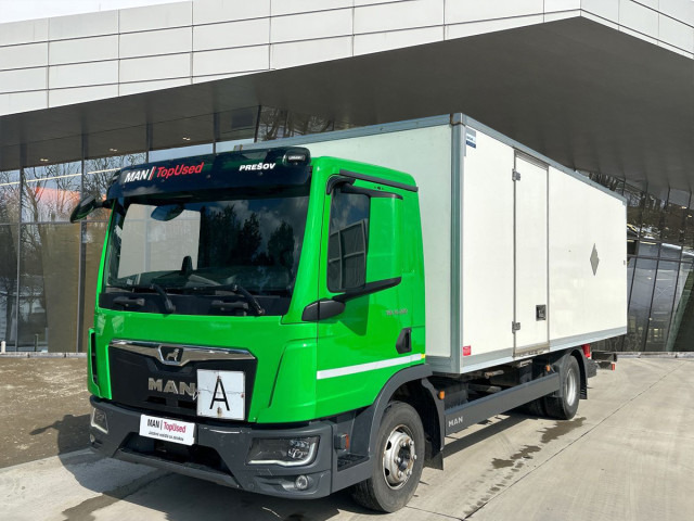 MAN TGL 12.220 4x2 BL CH - Dobozos felépítményű teherautó: 1 kép. MAN TGL 12.220 4x2 BL CH - Dobozos felépítményű teherautó: 1 kép.