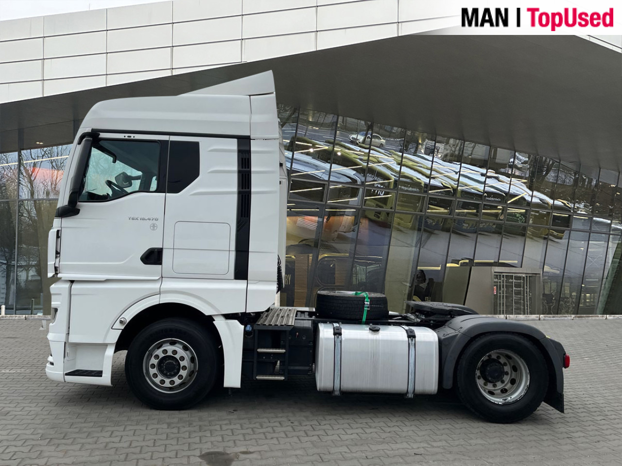 MAN TGX 18.470 4x2 BL SA Euro6 Retarder Klima ZV - Nyergesvontató: 2 kép. MAN TGX 18.470 4x2 BL SA Euro6 Retarder Klima ZV - Nyergesvontató: 2 kép.