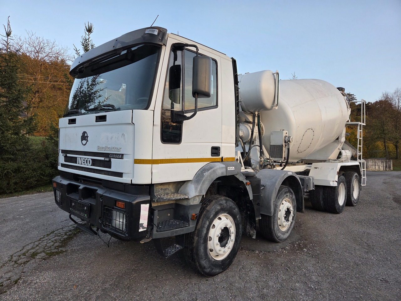 IVECO EURO TRAKKER MP340E35HB 8x4 MIX (chassis ) - Betonmixer: 1 kép. IVECO EURO TRAKKER MP340E35HB 8x4 MIX (chassis ) - Betonmixer: 1 kép.