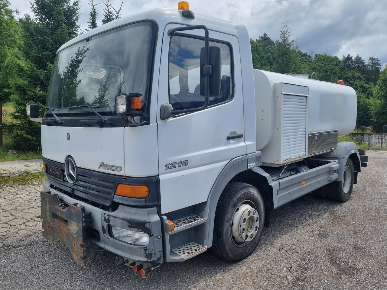 MERCEDES-BENZ ATEGO 1218 water cistern + pressure pump 20 BAR - Tartályos teherautó: 1 kép. MERCEDES-BENZ ATEGO 1218 water cistern + pressure pump 20 BAR - Tartályos teherautó: 1 kép.