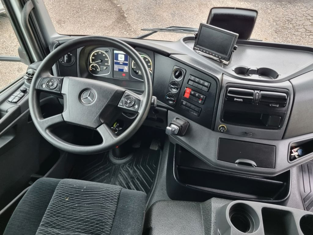Mercedes-Benz MERCEDES ATEGO 1323 4x4 chassis - Alvaz teherautó: 4 kép. Mercedes-Benz MERCEDES ATEGO 1323 4x4 chassis - Alvaz teherautó: 4 kép.