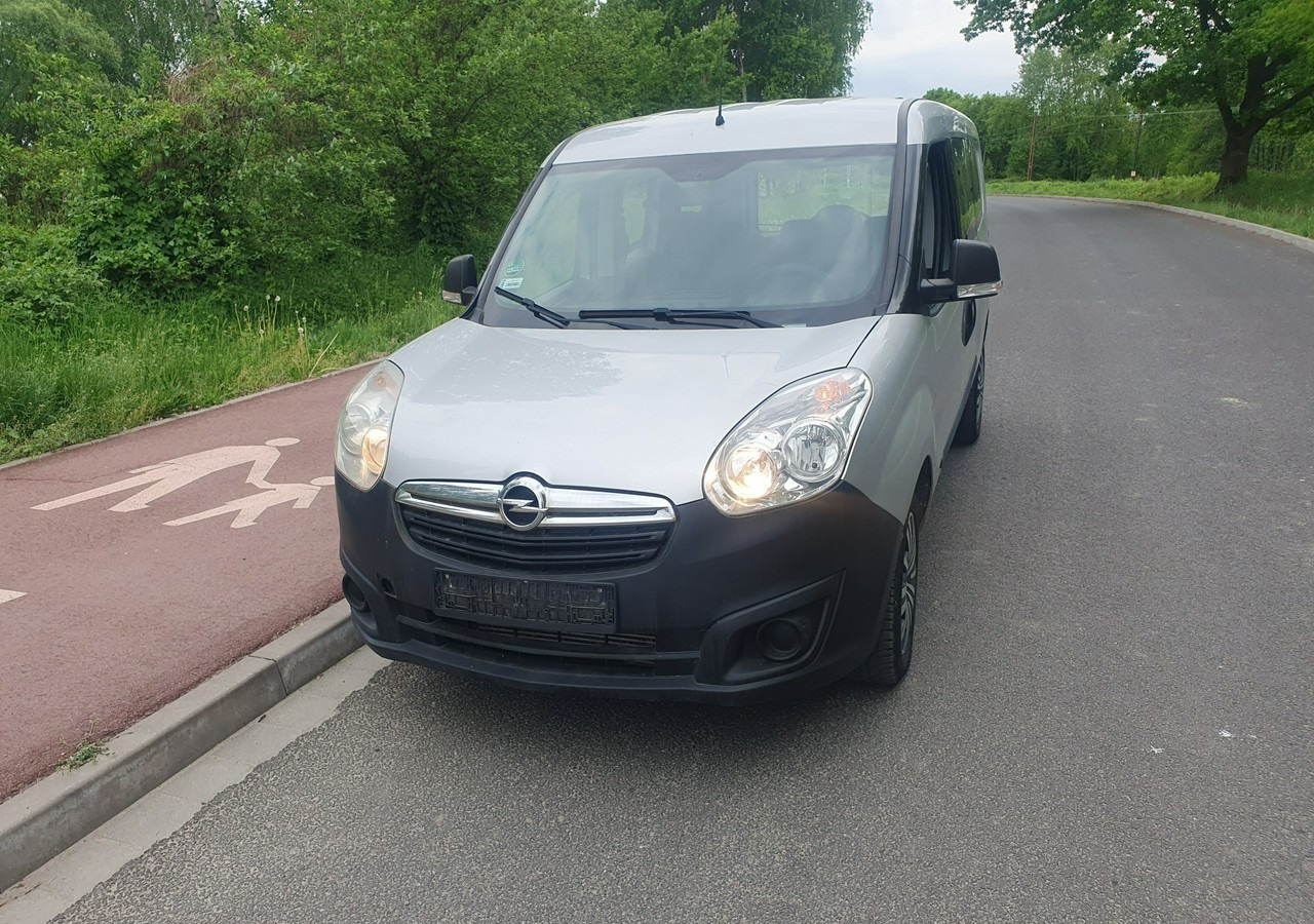 Fiat Doblo long*combo *doblo* krajówka *fv vat 23%* - Autó: 2 kép. Fiat Doblo long*combo *doblo* krajówka *fv vat 23%* - Autó: 2 kép.