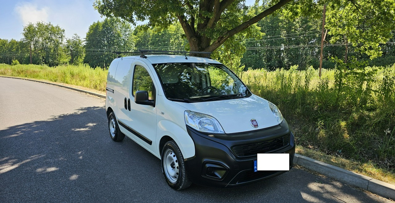 Fiat Fiorino boczne drzwi*klima*krajówka *LPG *2019/2020 - Furgon: 3 kép. Fiat Fiorino boczne drzwi*klima*krajówka *LPG *2019/2020 - Furgon: 3 kép.