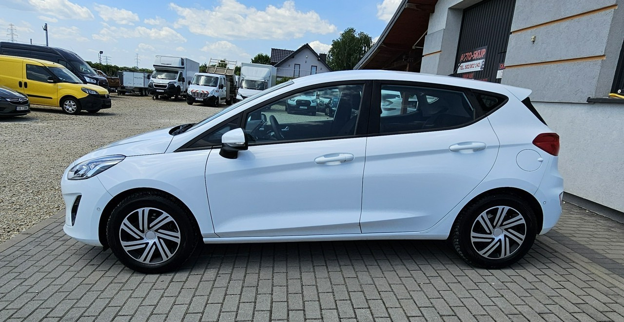 Ford Fiesta IX mk8 * 5-drzwi * - Hatchback: 4 kép. Ford Fiesta IX mk8 * 5-drzwi * - Hatchback: 4 kép.