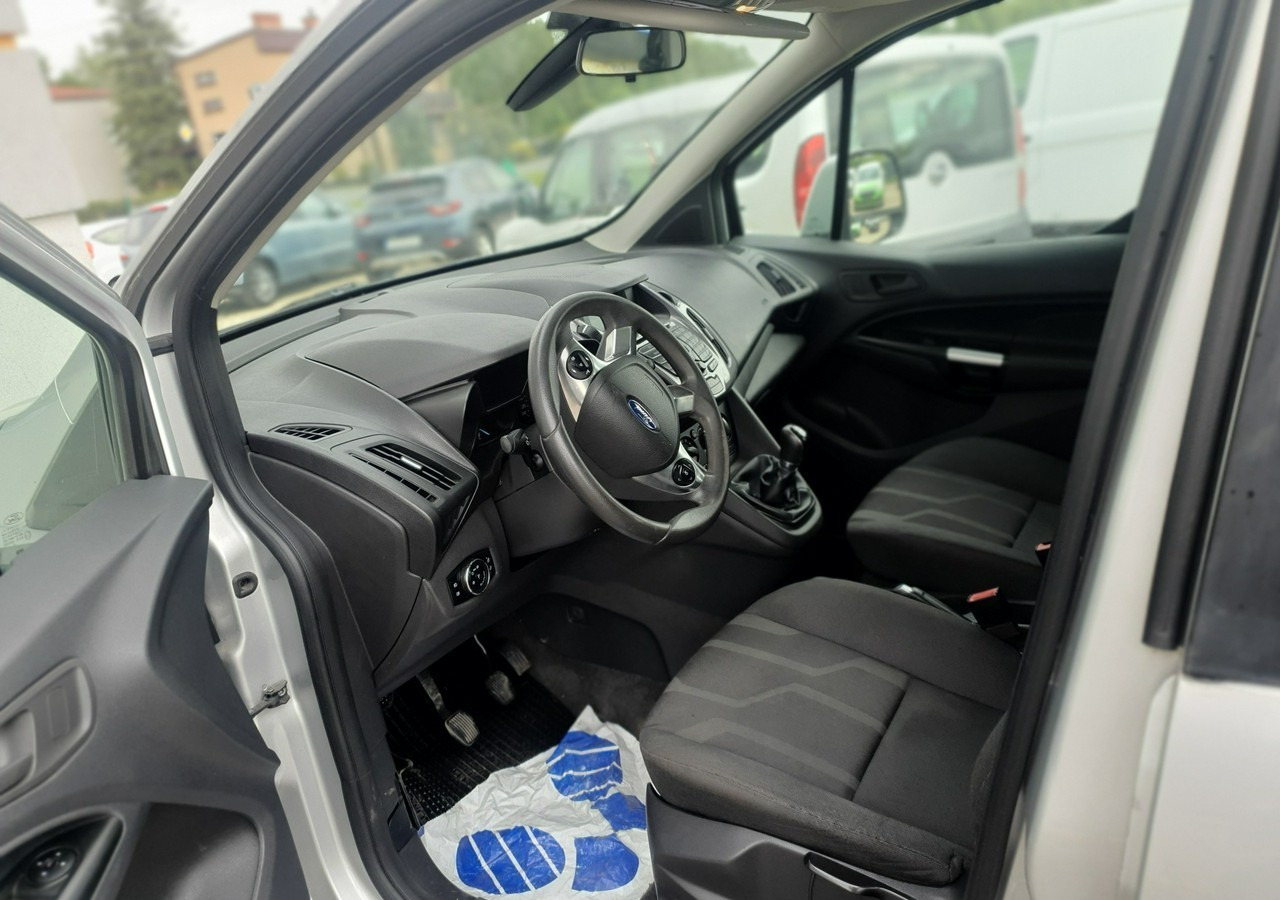 Autó Ford T Grand Tourneo Connect Ford Tourneo Connect Ford grand tourneo connect: 11 kép.