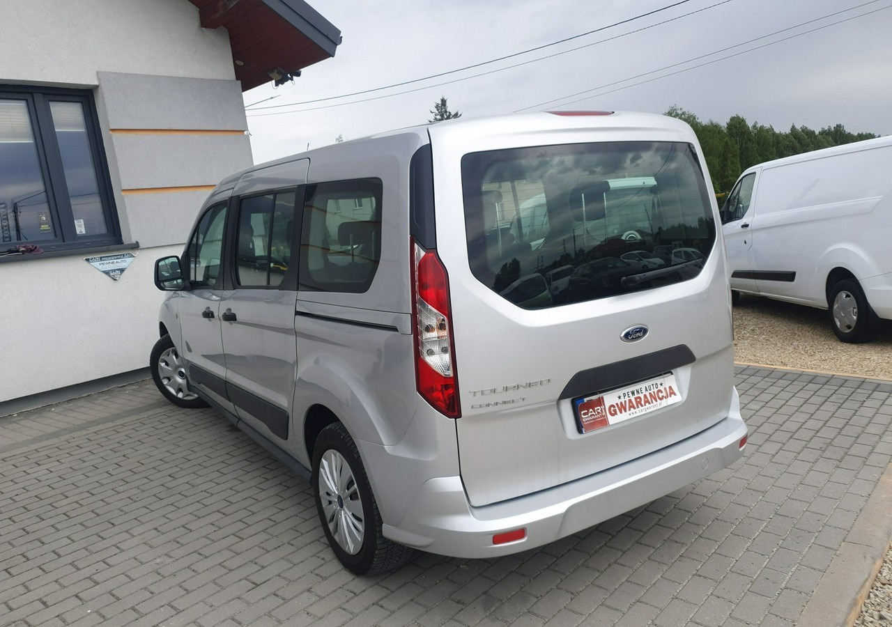 Autó Ford T Grand Tourneo Connect Ford Tourneo Connect Ford grand tourneo connect: 8 kép.