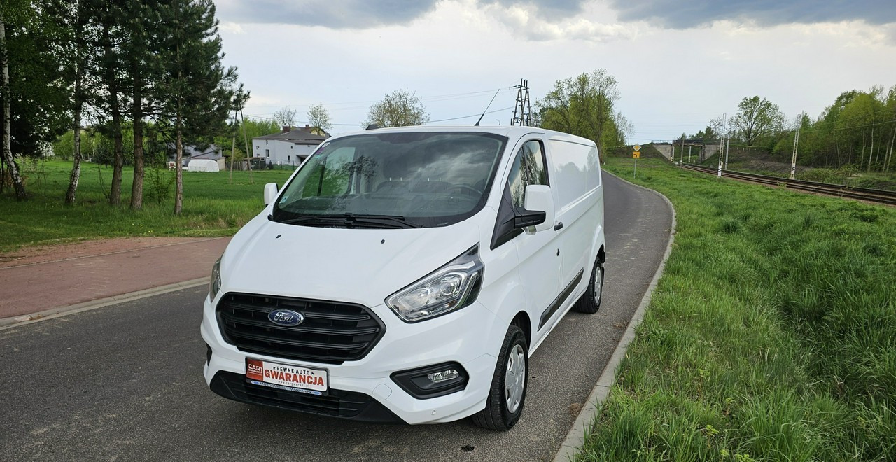 Ford Transit Transit Custom Ford Transit Custom long bardzo ładny egzemplarz - Furgon: 2 kép. Ford Transit Transit Custom Ford Transit Custom long bardzo ładny egzemplarz - Furgon: 2 kép.