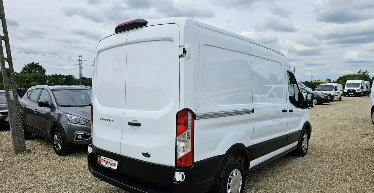Ford Transit *klima* wersja trend* - Furgon: 5 kép. Ford Transit *klima* wersja trend* - Furgon: 5 kép.