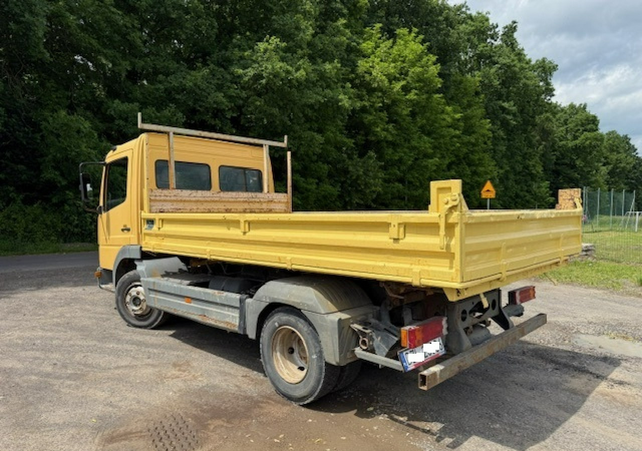 Mercedes-Benz Atego 3 stronna wywrotka * mały przebieg* - Billenőplatós teherautó: 2 kép. Mercedes-Benz Atego 3 stronna wywrotka * mały przebieg* - Billenőplatós teherautó: 2 kép.