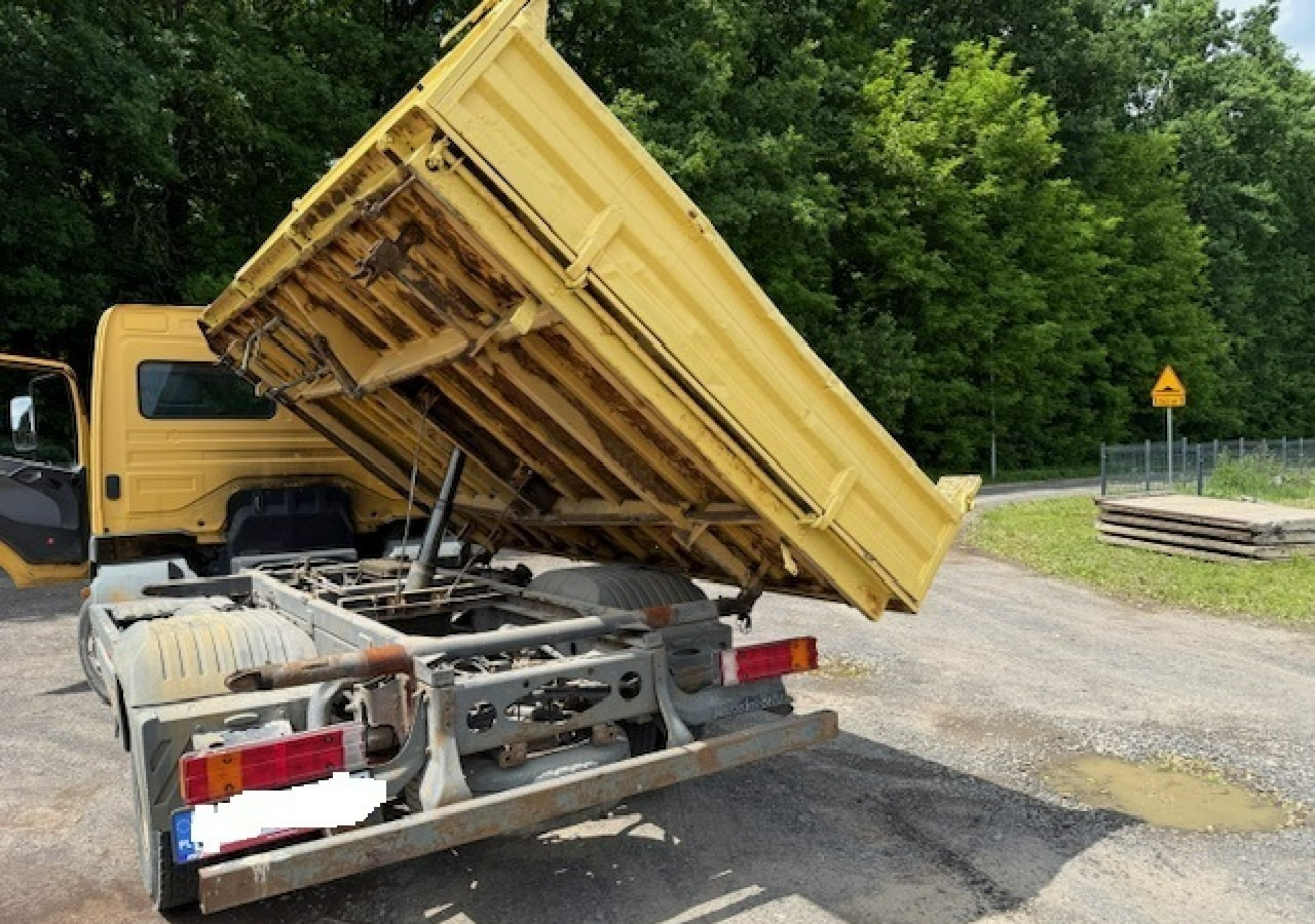 Mercedes-Benz Atego 3 stronna wywrotka * mały przebieg* - Billenőplatós teherautó: 5 kép. Mercedes-Benz Atego 3 stronna wywrotka * mały przebieg* - Billenőplatós teherautó: 5 kép.