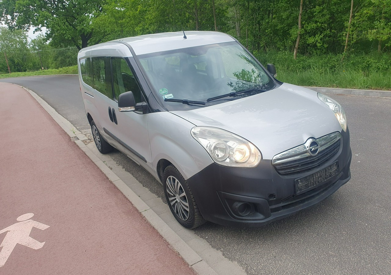 Opel Combo III wersja długa *long* - Autó: 3 kép. Opel Combo III wersja długa *long* - Autó: 3 kép.