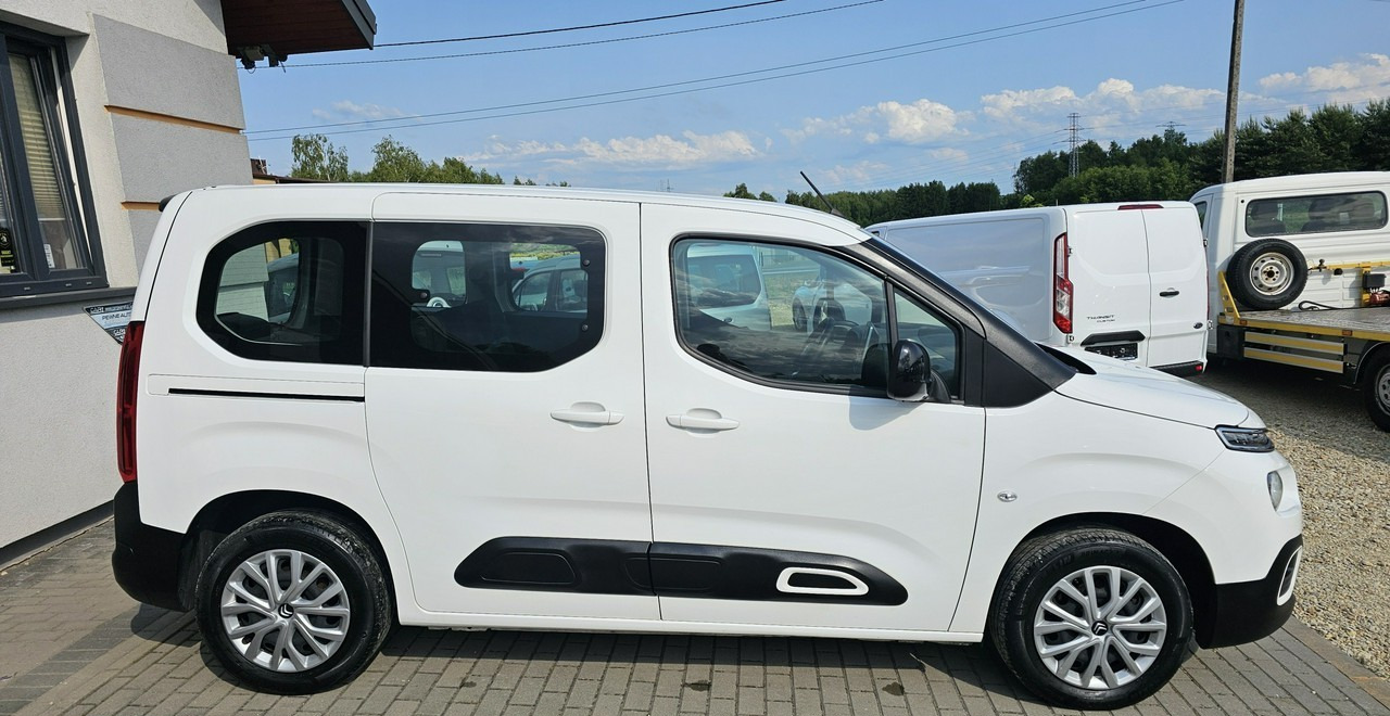 Peugeot Partner III 5 -osobowy*klma * - Autó: 5 kép. Peugeot Partner III 5 -osobowy*klma * - Autó: 5 kép.