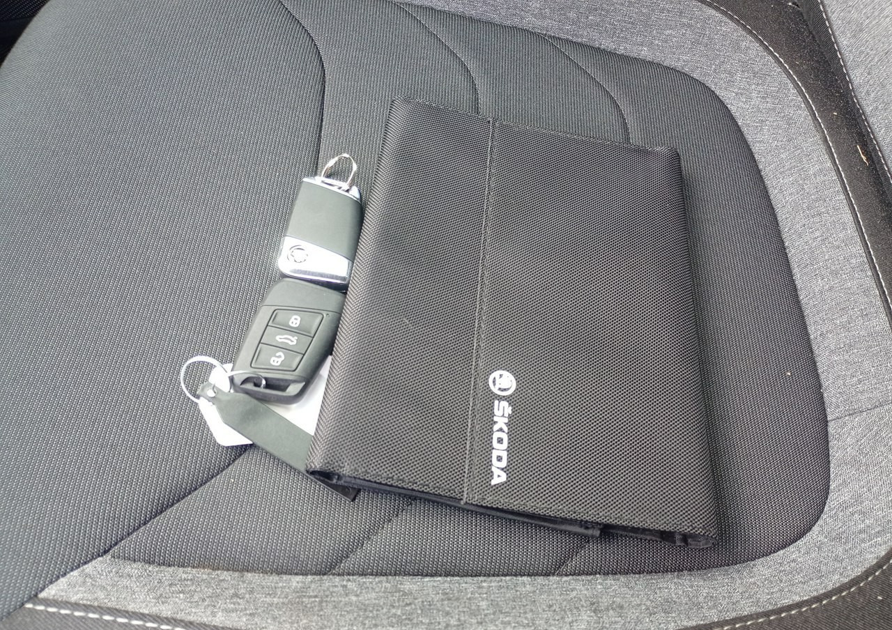 Terepjáró/ SUV Skoda Kodiaq Skoda Kodiaq Skoda Kodiaq 2.0 4x4 Wersja Drive na 125 lecie: 16 kép.