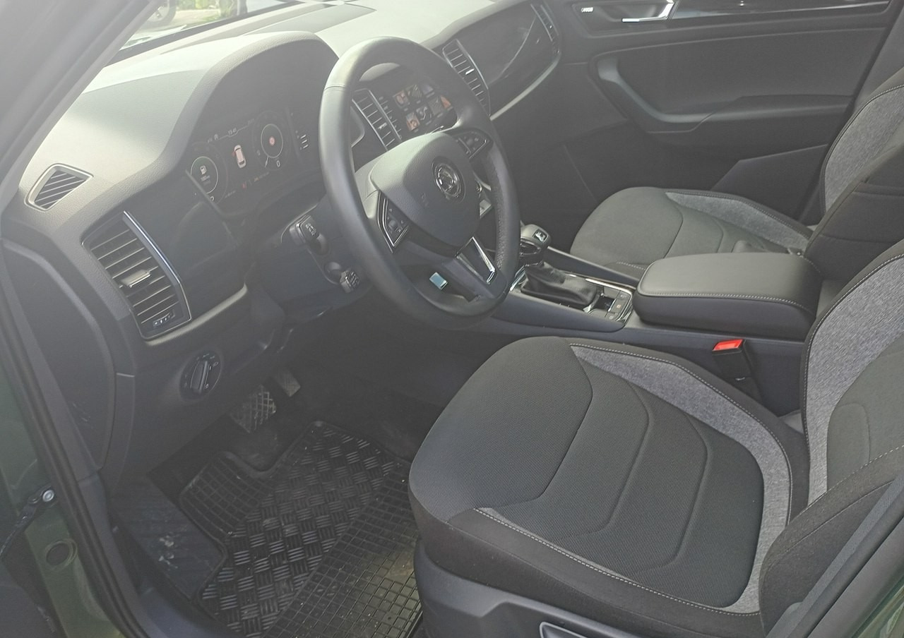Terepjáró/ SUV Skoda Kodiaq Skoda Kodiaq Skoda Kodiaq 2.0 4x4 Wersja Drive na 125 lecie: 6 kép.