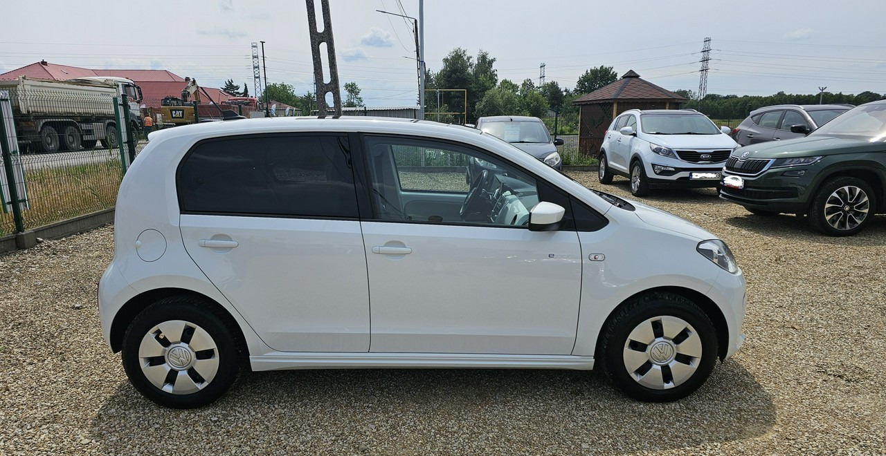 Volkswagen up! e-up * bardzo ładny i oszczędny - Autó: 3 kép. Volkswagen up! e-up * bardzo ładny i oszczędny - Autó: 3 kép.