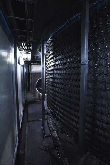 Frigoscandia spiral freezer GCM92-08-28-25 NN CCR - Élelmiszer-feldolgozó gép: 3 kép. Frigoscandia spiral freezer GCM92-08-28-25 NN CCR - Élelmiszer-feldolgozó gép: 3 kép.