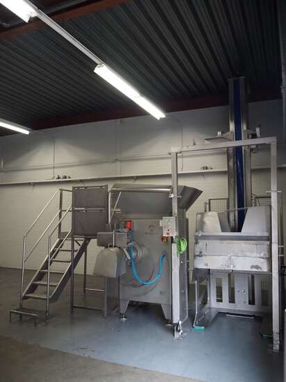 Wolfking grinder C250UNI - Élelmiszer-feldolgozó gép: 3 kép. Wolfking grinder C250UNI - Élelmiszer-feldolgozó gép: 3 kép.