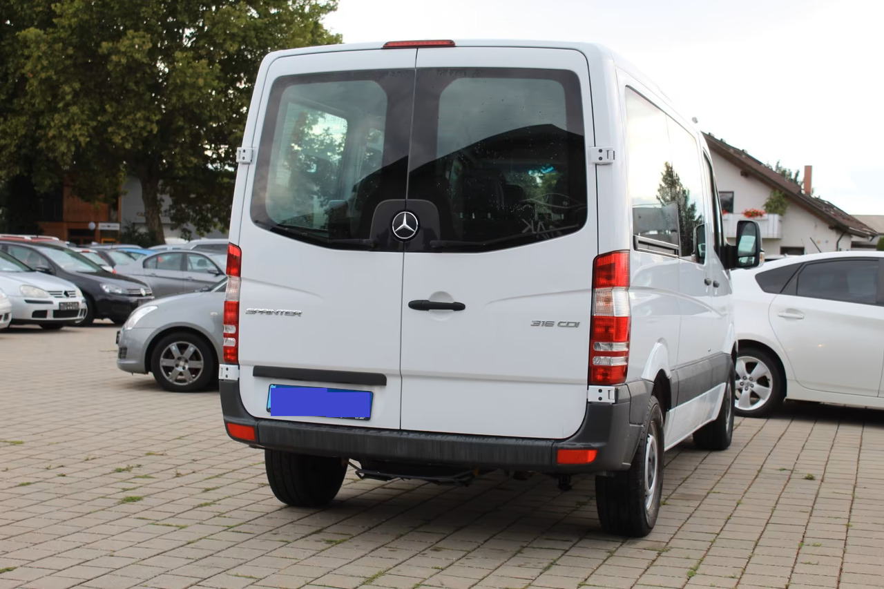 MERCEDES-BENZ Sprinter 316 CDI 8-Sitzer Personentransporter Ex-Behördenfahrzeug 1. Hand - Minibusz, Kisbusz: 3 kép. MERCEDES-BENZ Sprinter 316 CDI 8-Sitzer Personentransporter Ex-Behördenfahrzeug 1. Hand - Minibusz, Kisbusz: 3 kép.