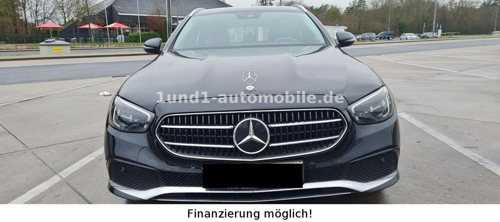 Mercedes-Benz E 400 dT 4Matic Avant LED 9G-Tronic MBUX Widescreen E 400 dT 4Matic Avant LED 9G-Tronic MBUX Widescreen Business - Paket - Autó: 5 kép. Mercedes-Benz E 400 dT 4Matic Avant LED 9G-Tronic MBUX Widescreen E 400 dT 4Matic Avant LED 9G-Tronic MBUX Widescreen Business - Paket - Autó: 5 kép.