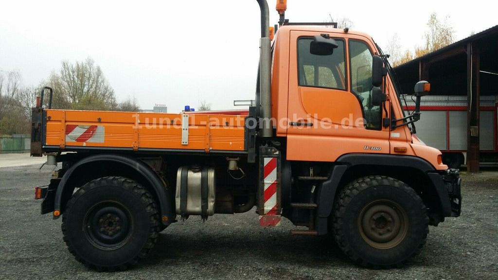 Mercedes-Benz Unimog U 300 Kipper Zugmaschine Kommunalhydraulik U 500 400 U 300 Kipper Zugmaschine Kommunalhydraulik U 500 400 - Többcélú/ Speciális jármű: 4 kép. Mercedes-Benz Unimog U 300 Kipper Zugmaschine Kommunalhydraulik U 500 400 U 300 Kipper Zugmaschine Kommunalhydraulik U 500 400 - Többcélú/ Speciális jármű: 4 kép.