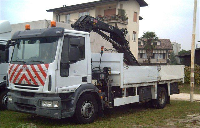 Iveco EUROCARGOeurocargo 160e25 - Platós teherautó, Darus autó: 1 kép. Iveco EUROCARGOeurocargo 160e25 - Platós teherautó, Darus autó: 1 kép.