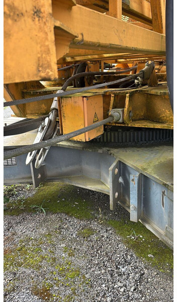 Liebherr 120K - Toronydaru: 5 kép. Liebherr 120K - Toronydaru: 5 kép.