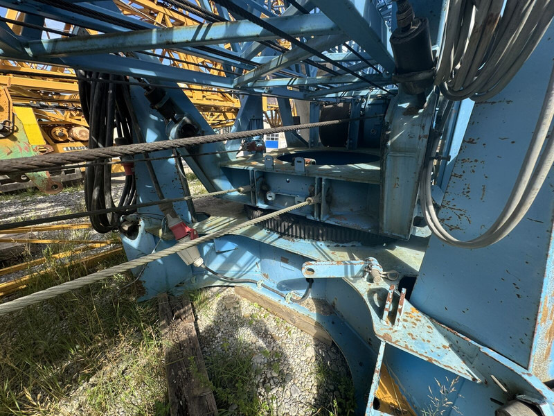 Liebherr 40K, 1995yom, 36m jib, radio control - Toronydaru: 3 kép. Liebherr 40K, 1995yom, 36m jib, radio control - Toronydaru: 3 kép.