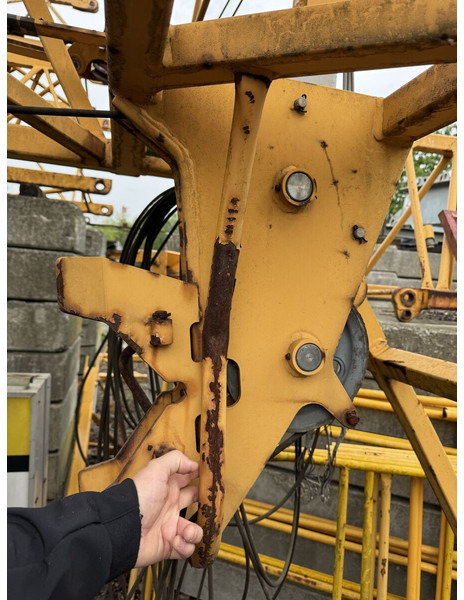 Liebherr 42K.1, 2008 yom - some Works needed - Önszerelő toronydaru: 5 kép. Liebherr 42K.1, 2008 yom - some Works needed - Önszerelő toronydaru: 5 kép.