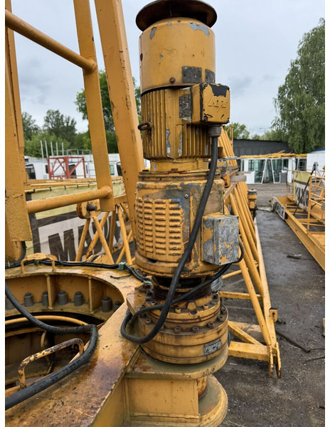 Liebherr 63LC - Toronydaru: 4 kép. Liebherr 63LC - Toronydaru: 4 kép.