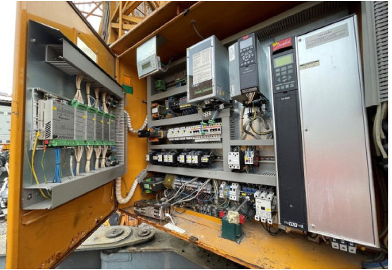 Liebherr 71K - Toronydaru: 4 kép. Liebherr 71K - Toronydaru: 4 kép.