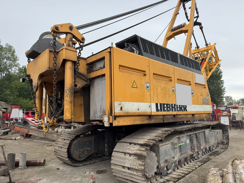 Liebherr HS855 HD, 23m jib, 2006 yom - Lánctalpas daru: 3 kép. Liebherr HS855 HD, 23m jib, 2006 yom - Lánctalpas daru: 3 kép.