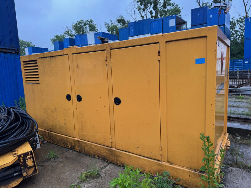 PVE 2319 VM +Hydraulic Powerpack PU500 - Bálafogó - Építőipari gépek: 2 kép. PVE 2319 VM +Hydraulic Powerpack PU500 - Bálafogó - Építőipari gépek: 2 kép.