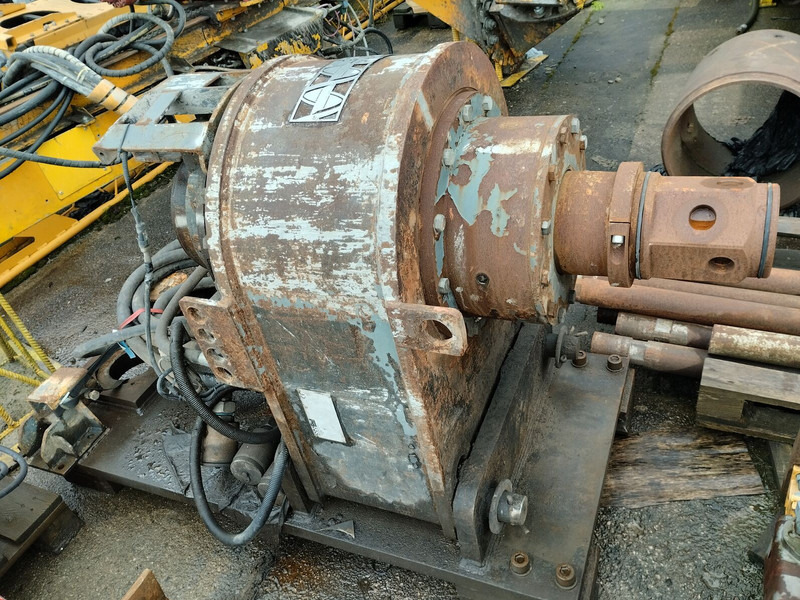 Zeppelin RG15T UM.50 + drill STDS AD3500 - Fúrógép: 4 kép. Zeppelin RG15T UM.50 + drill STDS AD3500 - Fúrógép: 4 kép.