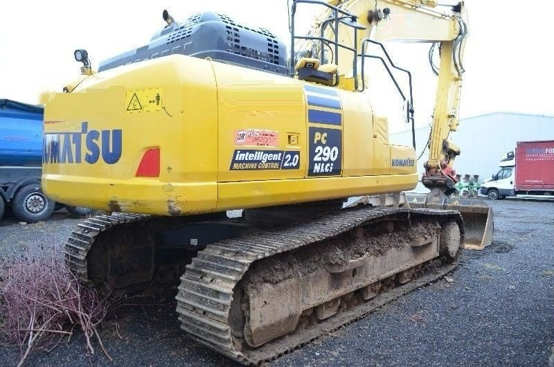 Komatsu PC 290 NLCi - Lánctalpas kotró: 2 kép. Komatsu PC 290 NLCi - Lánctalpas kotró: 2 kép.