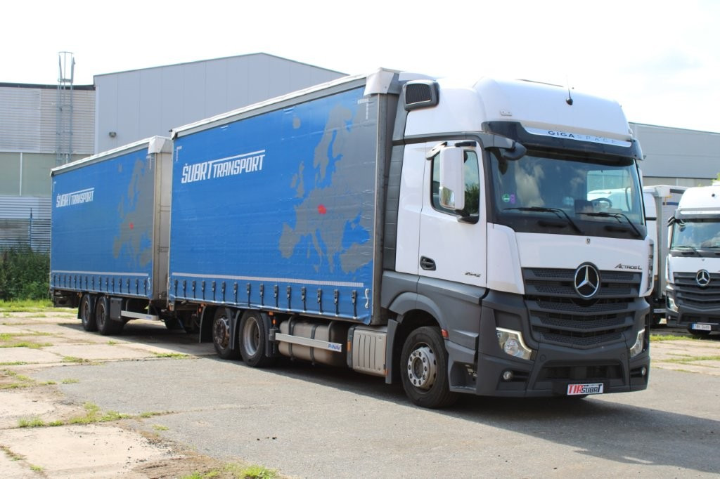 Mercedes-Benz Actros 2542 NAVIGACE + PANAV TVK 18 M (8,20m x 2,4 - Ponyvás teherautó, Ponyvás pótkocsi: 1 kép. Mercedes-Benz Actros 2542 NAVIGACE + PANAV TVK 18 M (8,20m x 2,4 - Ponyvás teherautó, Ponyvás pótkocsi: 1 kép.