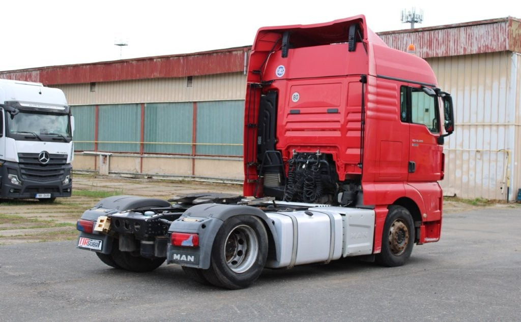 MAN TGX 18.480, NEZÁVISLÁ KLIMATIZACE - Nyergesvontató: 4 kép. MAN TGX 18.480, NEZÁVISLÁ KLIMATIZACE - Nyergesvontató: 4 kép.