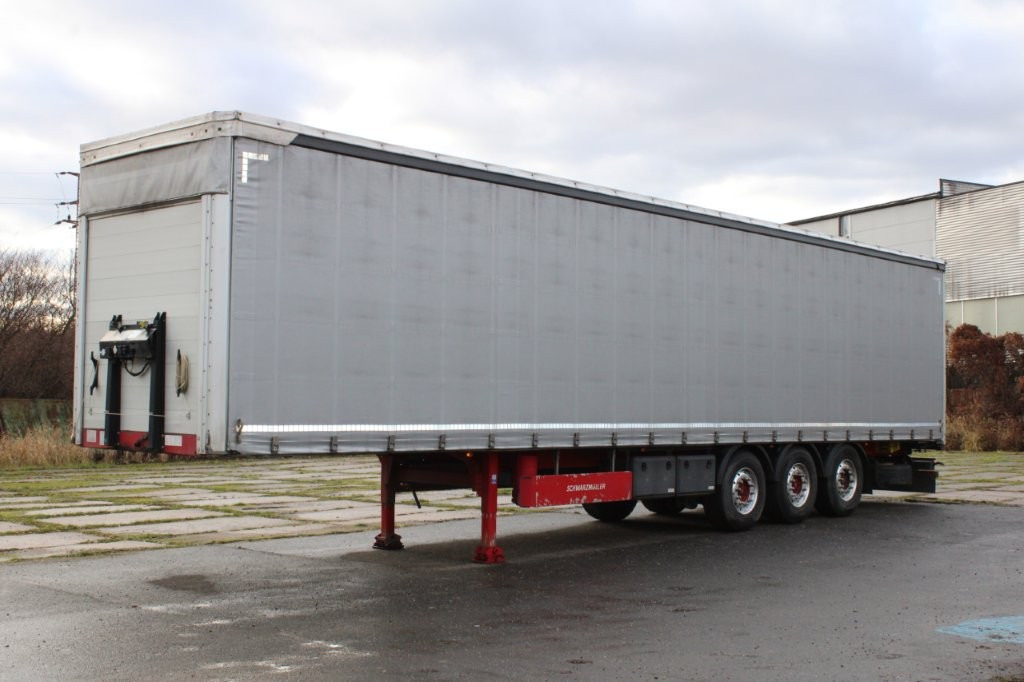 SCHWARZMÜLLER SPA 3/E, SAF, 2x ZVEDACÍ NÁPRAVA - Ponyvás félpótkocsi: 2 kép. SCHWARZMÜLLER SPA 3/E, SAF, 2x ZVEDACÍ NÁPRAVA - Ponyvás félpótkocsi: 2 kép.