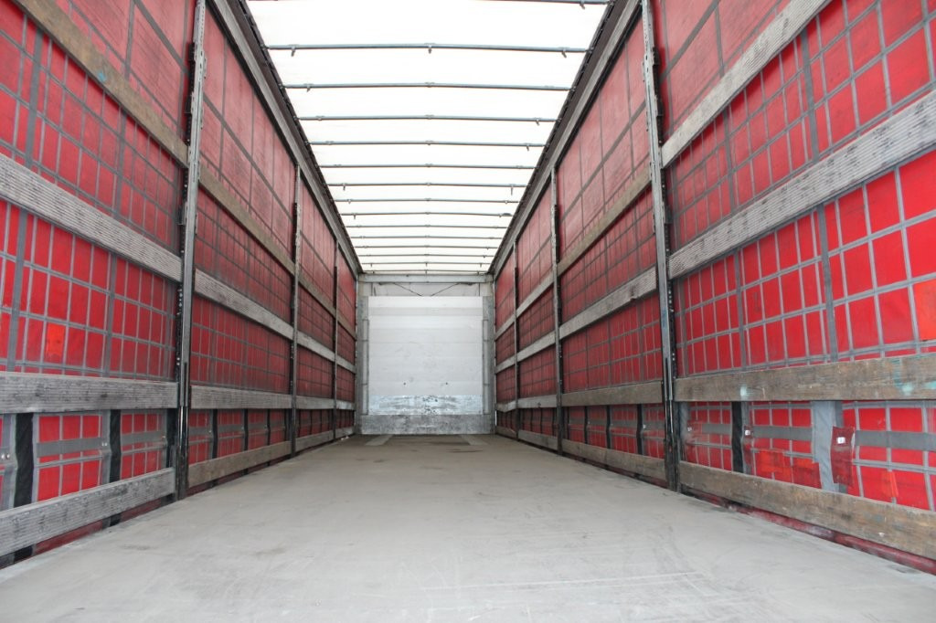 Schmitz Cargobull SCB*S3T VARIOS, ZVEDACÍ NÁPRAVA - Ponyvás félpótkocsi: 5 kép. Schmitz Cargobull SCB*S3T VARIOS, ZVEDACÍ NÁPRAVA - Ponyvás félpótkocsi: 5 kép.