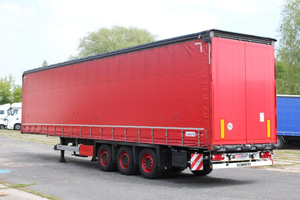 Schmitz Cargobull SCB*S3T VARIOS, ZVEDACÍ NÁPRAVA - Ponyvás félpótkocsi: 3 kép. Schmitz Cargobull SCB*S3T VARIOS, ZVEDACÍ NÁPRAVA - Ponyvás félpótkocsi: 3 kép.