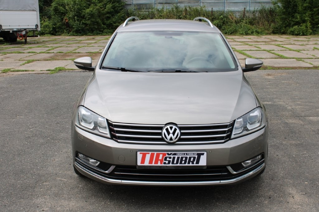 Volkswagen Passat Variant, 2.0TDI (není možný odpočet DPH) - Kombi: 4 kép. Volkswagen Passat Variant, 2.0TDI (není možný odpočet DPH) - Kombi: 4 kép.