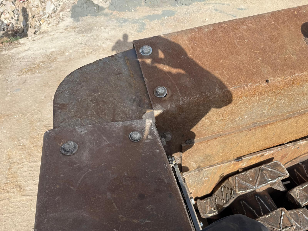 Arjes Impaktor 250 EVO - Ipari aprítógép: 4 kép. Arjes Impaktor 250 EVO - Ipari aprítógép: 4 kép.