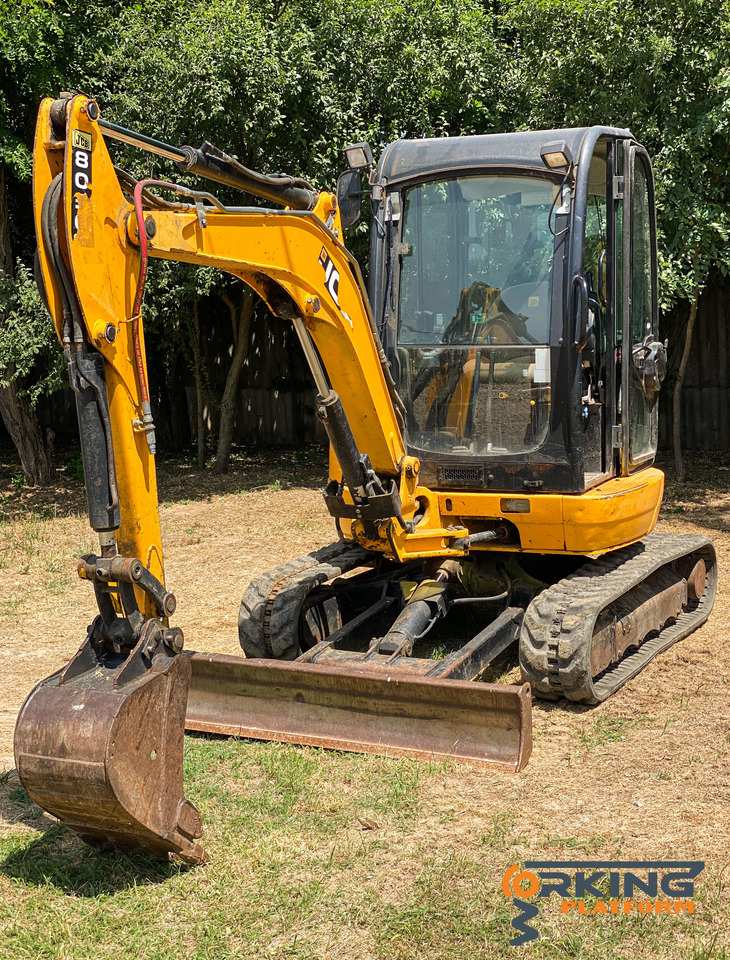 JCB 8030 ZTS - Minikotró: 1 kép. JCB 8030 ZTS - Minikotró: 1 kép.